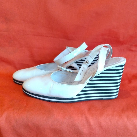 Michael Kors Wedges Size 9 - Picture 1 of 4